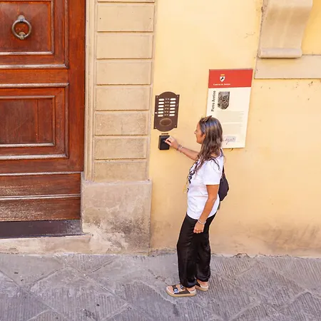 Palace D'art - Centro Storico Di شقة