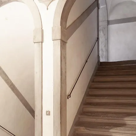 Palace D'art - Centro Storico Di شقة